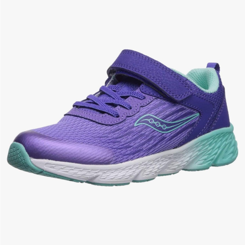 Girls Saucony tennis shoes